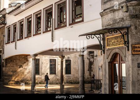 Istanbul, Turkey. 12th Oct, 2021. Beautiful morning light on the inner courtyard of the Eyup Sultan Mosque Complex in the Fatih District of Istanbul, Turkey. (Credit Image: © John Wreford/SOPA Images via ZUMA Press Wire) Stock Photo