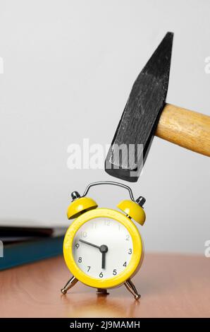 hammer clock emoji