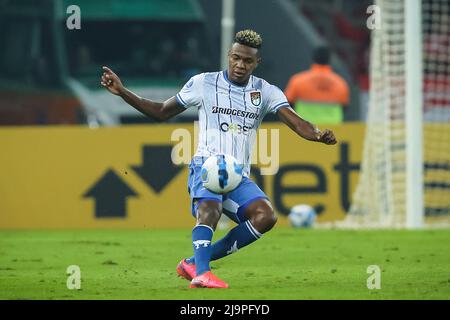 Porto Alegre, Brazil. 24th May, 2022. RS - Porto Alegre - 05/24/2022 - COPA SOUTH AMERICANA 2022, INTERNATIONAL X 9 DE OCTUBRE-EQU - Becerra player of 9 De Octubre during a match against Internacional at the Beira-Rio stadium for the Copa Sudamericana 2022 championship. Photo : Pedro H. Tesch/AGIF/Sipa USA Credit: Sipa USA/Alamy Live News Stock Photo