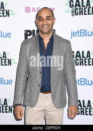 New York, NY, USA. 24th May, 2022. at arrivals for The Public Theater's Annual Gala on the Green, Delacorte Theater in Central Park, New York, NY May 24, 2022. Credit: Quoin Pics/Everett Collection/Alamy Live News Stock Photo