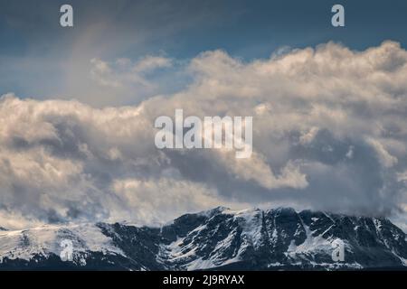 USA, Colorado, Steamboat Springs. Massive storm clouds form over mountains. Stock Photo