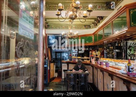 Interior of Basque pintxos restaurant, Victor Montes on Nueva Plaza in Bilbao's old town, on 20th May 2022, in Bilbao, Cantabria, Spain. The 1849-built Victor Montes attracts numerous luminaries but locals also appreciate its exquisite gilding, marble and frescoes, 1000-strong wine list and superb food. Pintxos span foie gras with cider jelly to lomo (cured pork sausage) with prawns and rum-soaked raisins plus the house special, txuleta. Stock Photo