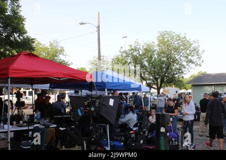 Media gather across from the front of Robb Elementary school in Uvalde, Texas, USA, on May 25, 2022. The school is the site of a mass shooting that took the lives of 19 children and 2 adults. (Photo by Carlos Kosienski/Sipa USA) Credit: Sipa USA/Alamy Live News Stock Photo