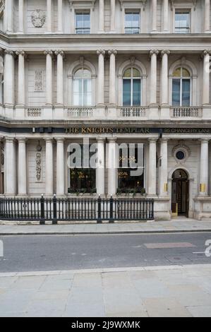 Exterior of The Knights Templar pub in Chancery Lane, London, England ...