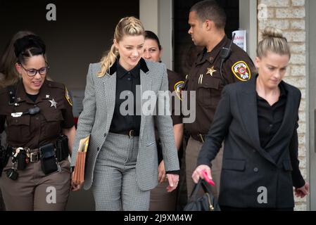 American actress Amber Heard, left, and American actor Jason Momoa