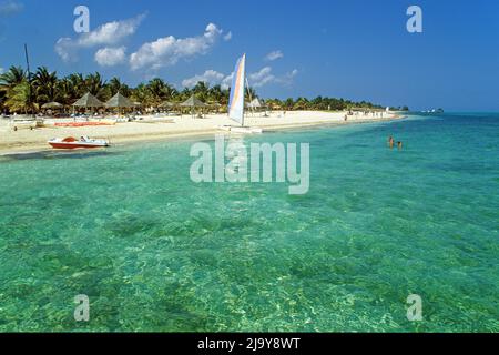 Strandleben iin Santa Lucia, Provinz Camaguey, Kuba, Karibik | Beachlife at St. Lucia, Camaguey province, Cuba, Caribbean Stock Photo