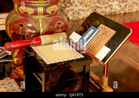 Japan. Kyoto. Table of prayers inside Chion-in temple Stock Photo