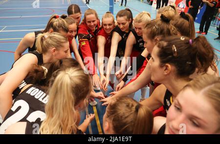 Belgium's players celebrate after winning a friendly volleyball game between Belgian national women's team the Yellow Tigers and the Netherlands, Thur Stock Photo