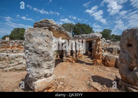 Torre en Galmes Talayotic settlement. This town developed from the start of the Talayotic era, 1400 BC, and expanded until the end of the Roma Occupat Stock Photo