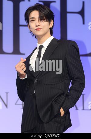 SEVENTEEN JOSHUA 額装写真　2022 museum SEVENTEEN museum 2022 Photograph Bromide Japan Limited Admission