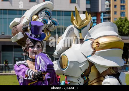 ExCel, London, UK. 27th May, 2022. Cosplay fans arriving at MCM Comic Con, dressed as their favourite Comic Book, SciFi and Fantasty Heroes. The event is held from 29-29 May at ExCel London. Amanda Rose/Alamy Live News Stock Photo