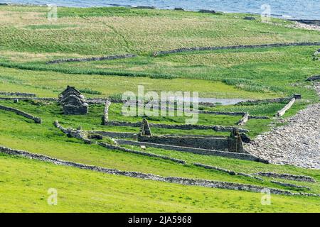 Derelict farm on the Isle of Rousay, Orkney Islands, Scotland. Stock Photo