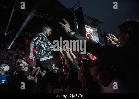 Frank Carter & The Rattlesnakes headlining the main stage at the Download Festival Pilot on 19 June 2021. As part of a Government trial, fans were permitted to not wear masks or socially distance. Featuring: Frank Carter Where: Castle Donington, United Kingdom When: 18 Jun 2021 Credit: Graham Finney/WENN Stock Photo