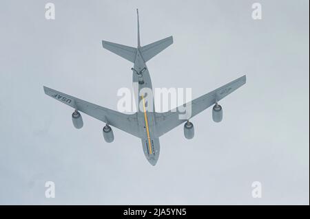 A U.S. Air Force KC-135 Stratotanker prepares to perform aerial refueling operations with a C-17 Globemaster III during an aerial refueling mission near Joint Base Charleston, SC, May 24th, 2022. Aircrew members routinely perform low-level procedures, aerial refueling, and touch and go maneuvers in South Carolina to sharpen their proficiency and mission readiness.  (U.S. Air Force photo by Tech. Sgt. Daniel Asselta) Stock Photo