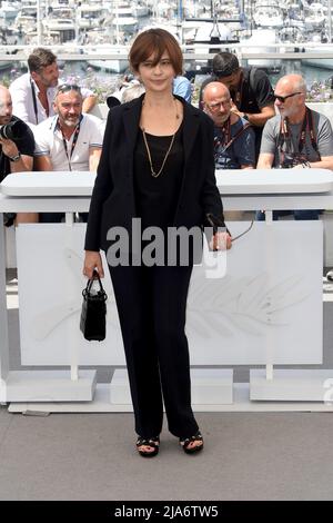Cannes, France. 28th May, 2022. 75th Cannes film festival 2022, Photocall film “Mascarade”. Pictured: Laura Morante Credit: Independent Photo Agency/Alamy Live News Stock Photo