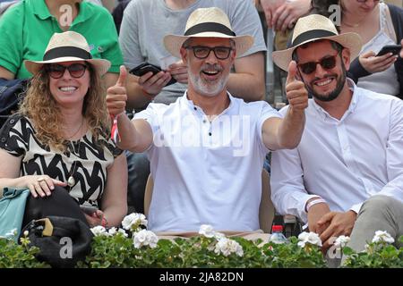 Paris, France. 28th May 2022;  Roland Garros, Paris, France: French Open Tennis tournament: Tennis fans enjoying their day Credit: Action Plus Sports Images/Alamy Live News Stock Photo