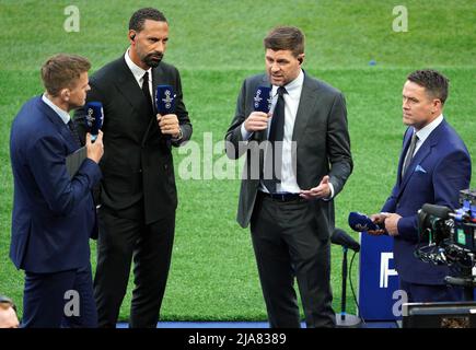 BT Sport presenter Jake Humphrey with pundits Rio Ferdinand, Aston Villa manager Steven Gerrard and former Liverpool and Real Madrid player Michael Owen ahead of the UEFA Champions League Final at the Stade de France, Paris. Picture date: Saturday May 28, 2022. Stock Photo