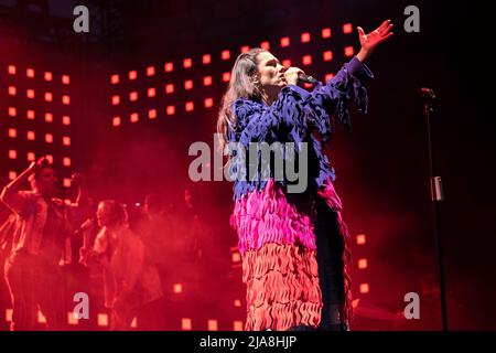 Verona, Italy. 28th May 2022. Italian singer Elisa alias as Elisa Toffoli during his live performs in Arena di Verona,  for Back to the future tour 2022 in Heros Festival 2022 Credit: Roberto Tommasini/Alamy Live News Stock Photo