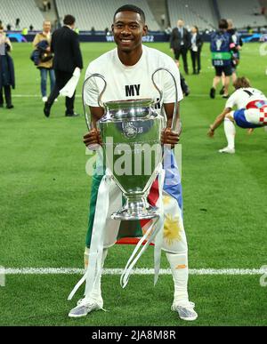 Paris, France, 28th May 2022. David Alaba of Real Madrid celebrates with the trophy after  the UEFA Champions League match at Stade de France, Paris. Picture credit should read: David Klein / Sportimage Credit: Sportimage/Alamy Live News Stock Photo