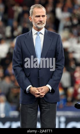 Paris, France. 28th May, 2022. King Felipe of Spain during the trophy ceremony following the UEFA Champions League Final football match between Liverpool FC and Real Madrid CF on May 28, 2022 at Stade de France in Saint-Denis near Paris, France - Photo Jean Catuffe / DPPI Credit: DPPI Media/Alamy Live News Stock Photo