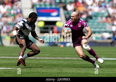 LONDON, UK. MAY 28TH Tom Bowen of England in action during the HSBC World Sevens match between England and Fiji at Twickenham Stadium, Twickenham on Saturday 29th May 2022. (Credit: Juan Gasparini | MI News) Credit: MI News & Sport /Alamy Live News Stock Photo