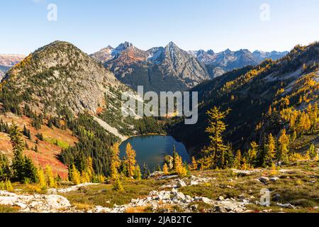 WA21616-00...WASHINGTON - View of Lake Ann, Whistler Mountain and Cutthroat Peak from the Maple Pass Trail in the Okanogan-Wenatchee National Forest. Stock Photo