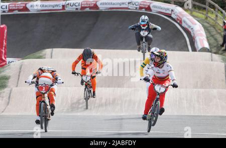 Women’s Elite Final winner (left) Laura Smulders 3 (NED) 2nd place goes to Bethany Shriever 1 (GBR) during day two of the UCI BMX Racing World Cup event in Glasgow. Picture date: Sunday May 29, 2022. Stock Photo