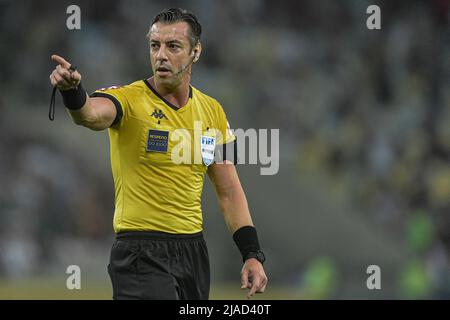 RJ - Rio de Janeiro - 05/29/2022 - BRAZILIAN A 2022, FLUMINENSE X FLAMENGO - Referee Raphael Claus during a match between Fluminense and Flamengo at the Maracana stadium for the Brazilian championship A 2022. Photo: Thiago Ribeiro/AGIF/Sipa USA Stock Photo