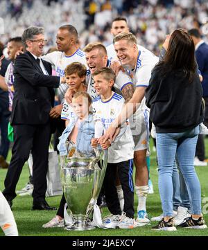 Jubilation Toni KROOS (Real) with the trophy and his family, children, brother Felix KROOS, wife Jessica, Soccer Champions League Final 2022, Liverpool FC (LFC) - Real Madrid (Real) 0: 1, on May 28th, 2022 in Paris/ France. Â Stock Photo