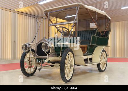 GALDAMES, SPAIN-AUGUST 8, 2021: 1908 De Dion-Bouton Type BG in Torre Loizaga (Miguel de la Via) Car Museum Stock Photo