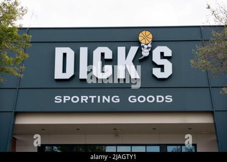Houston, Texas, USA - January 5, 2022: Closeup of Dick's Sporting Goods store sign on the building. Stock Photo