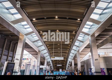 Elizabeth Line station in Whitechapel Stock Photo