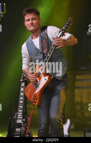 Pompano Beach FL, USA. 29th May, 2022. Frankie Ballard performs at The Pompano Beach Amphitheater on May 29, 2022 in Pompano Beach, Florida. Credit: Mpi04/Media Punch/Alamy Live News Stock Photo