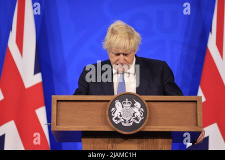 Prime Minister Boris Johnson speaks at a Press conference in response to the publication of the Sue Gray report into 'Partygate' at Downing Street, Ma Stock Photo