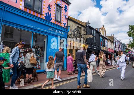 Independent shops on Sydney Street in Brighton's North Laine Stock Photo