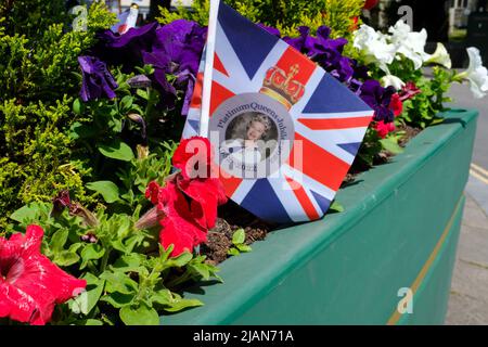 Platinum Jubilee union flag on display. Wilton UK June 2022. Stock Photo