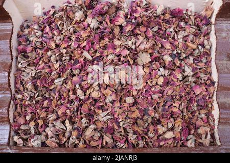 dried rose petals from spicy shop in aswan Stock Photo