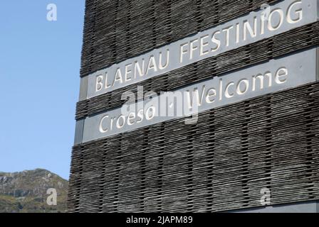 Slate sculptures commemorating the slate mining industry at Blaenau Ffestiniog, Conwy, Wales, UK. Stock Photo