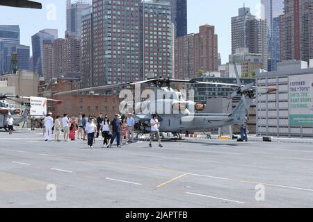 Pier 88, New York, USA, May 30, 2022 - Thousands of People Visited the USS Bataan at Pier 88 during Fleet Week 2022 in New York City to Celebrate Memorial Day. Photo: Luiz Rampelotto/EuropaNewswire PHOTO CREDIT MANDATORY. Stock Photo