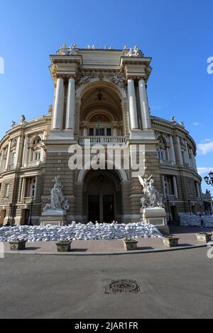 Odessa, Ukraine. 31st Mar, 2022. People play chess at the city