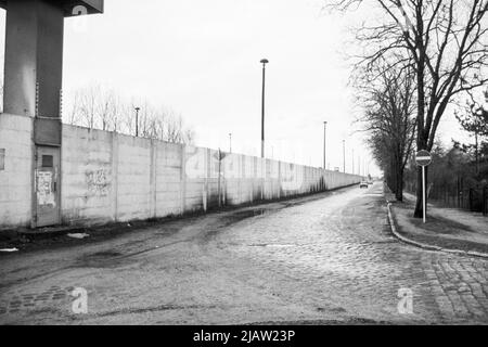 The East German border at Staaken between East and West Berlin in 1991 Stock Photo