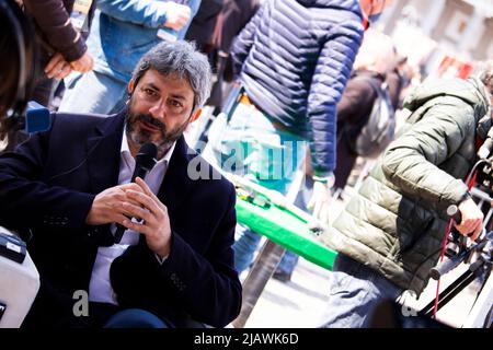 Il presidente della Camera, Roberto Fico, alla giornata nazionale delle vittime di mafia a Napoli di Libera Stock Photo