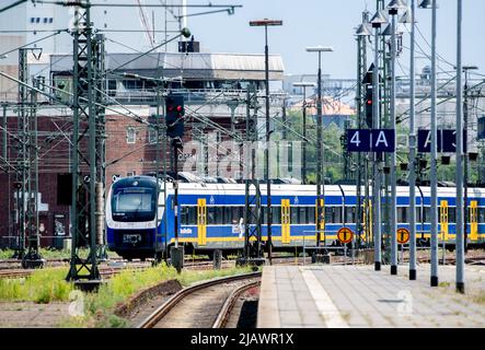 Oldenburg, Germany. 01st June, 2022. A NordWestBahn Regio S-Bahn train leaves the main station in the direction of Bremen. Travelers can use the 9-euro ticket for journeys on local transport. In June, July and August, journeys with these tickets are possible throughout Germany. Credit: Hauke-Christian Dittrich/dpa/Alamy Live News