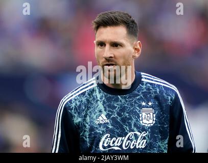 Argentina’s Lionel Messi warms up ahead of the Finalissima 2022 match at Wembley Stadium, London. Picture date: Wednesday June 1, 2022. Stock Photo