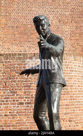 Billy Fury statue at the Royal Albert Dock in Liverpool Stock Photo