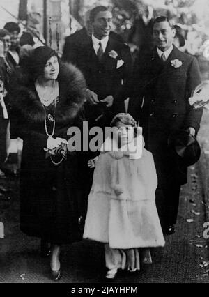 'Wedding of Lady May Cambridge and Capt. Henry Abel Smith at Balcombe Village Church, Sussex. The Duke and Duchess of York with Princess Elizabeth, bridesmaid, leaving after the ceremony. October 24, 1931. (Photo by Photopress) Stock Photo