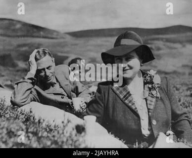 Earl Of Dalkeith Photograph -- This photograph of the Late King George and The Queen Mother, taken by the Earl of Dalkeith, friend of Princess Margaret, has been Accepted for Exhibition at the 36th Scottish Salon of international photography which opened at Dumfries today, June 21. The original print is in colour. The exhibition at the Gracefield Arts Centre, continues until July 5. June 20, 1952. (Photo by Associated Press Photo). Stock Photo