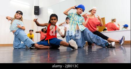 Kids hip hop dancers posing at studio Stock Photo - Alamy