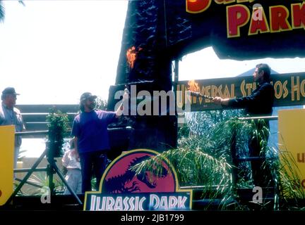Universal City, California, USA 15th June 1996 Director Steven Spielberg and Actor Jeff Goldblum attend Jurassic Park The Ride Opening at Universal Studios Hollywood on June 15, 1996 in Universal City, California, USA. Photo by Barry King/Alamy Stock Photo Stock Photo