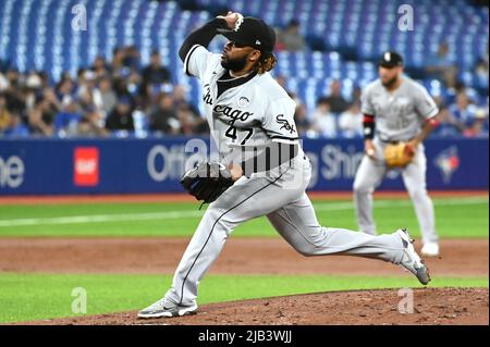 Chicago White Sox pitcher Johnny Cueto (47) throws to a Minnesota Twins  batter during the first inning of a baseball game Thursday, July 14, 2022,  in Minneapolis. (AP Photo/Jim Mone Stock Photo - Alamy